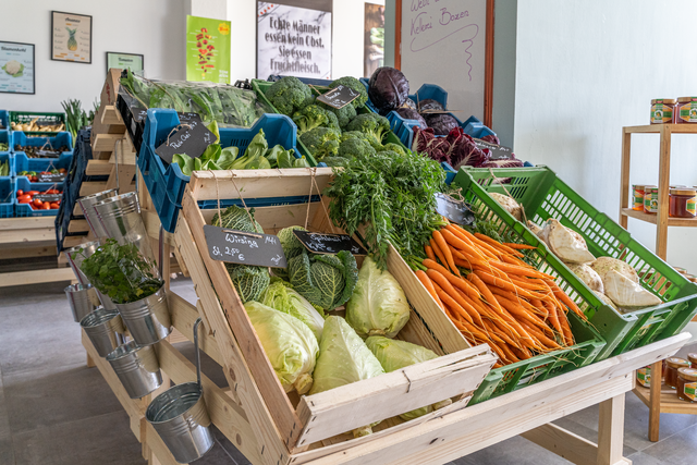 Schneider's Obst- und Kaseckerl - Impressionen aus dem Fachgeschäft in Friedberg-Süd