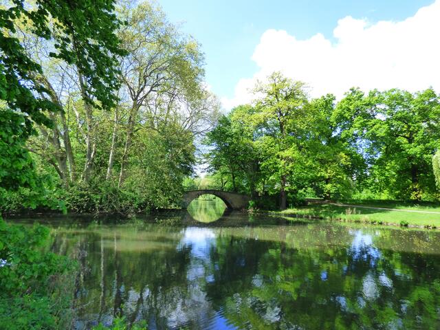 Blick von der anderen Seite zur Brücke. Auch schön, gelle?