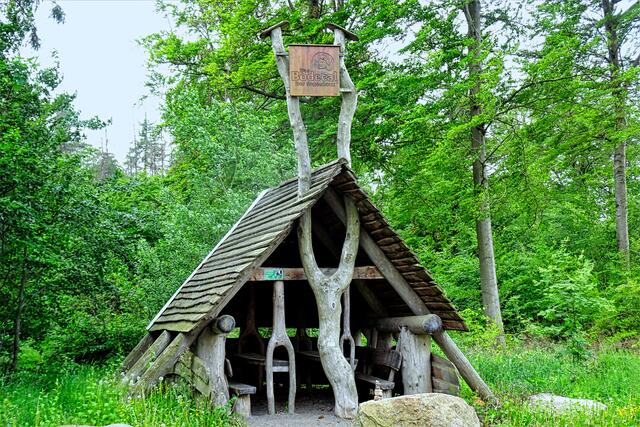 Schutzhütte an der Schirmbuche