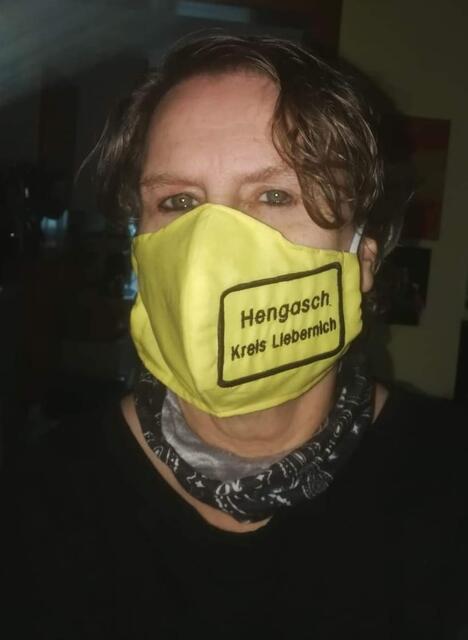 Corona Schutzmaske -Geschenk einer meiner Fans.   Stilecht und unverkäuflich.