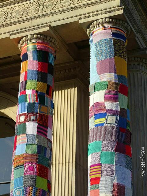 Yarn Bombing Projekt an der Staatsoper Hannover (Foto: Katja Woidtke) | Foto: Katja Woidtke