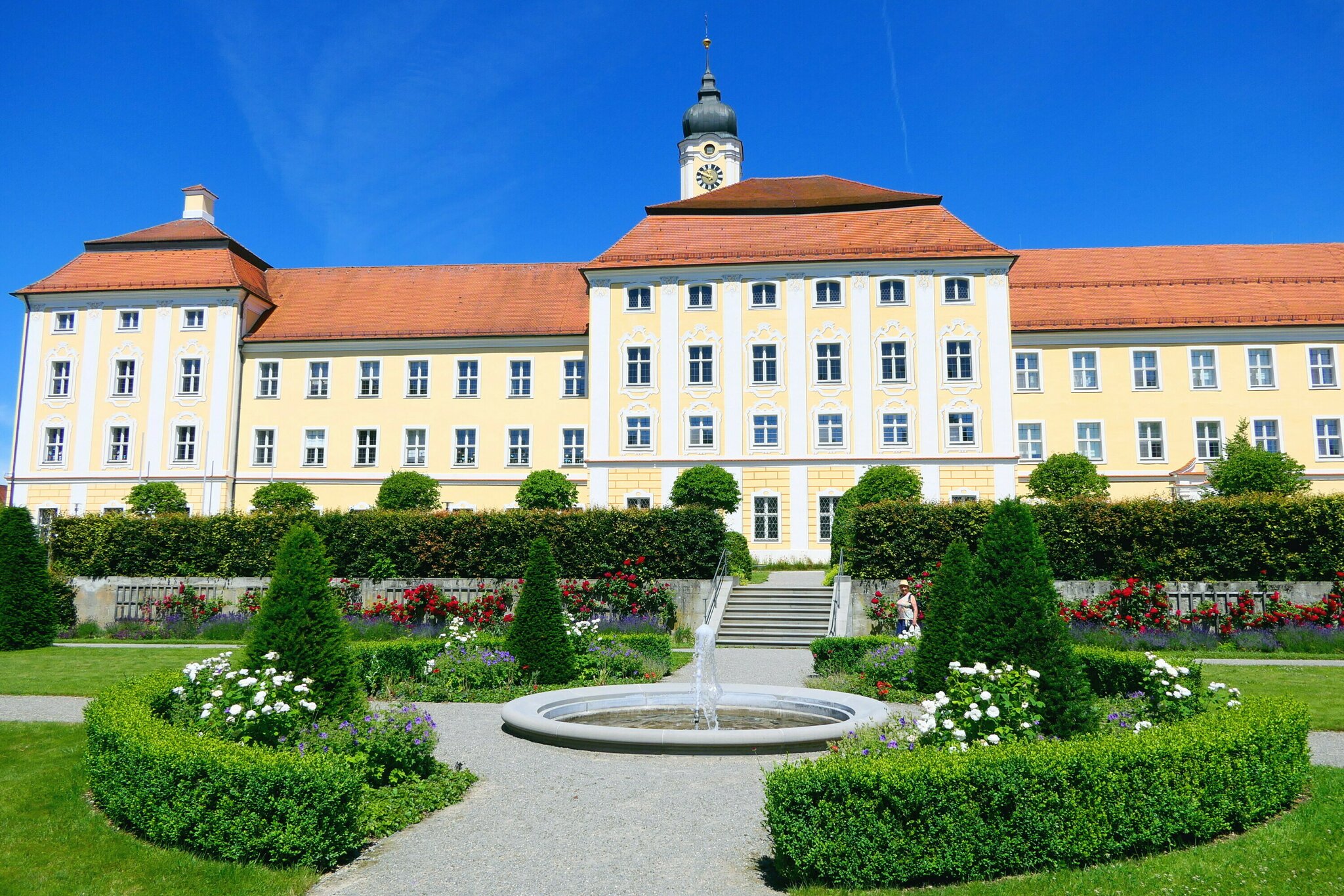 AUSFLUG ZUM KLOSTER ROGGENBURG - Neus