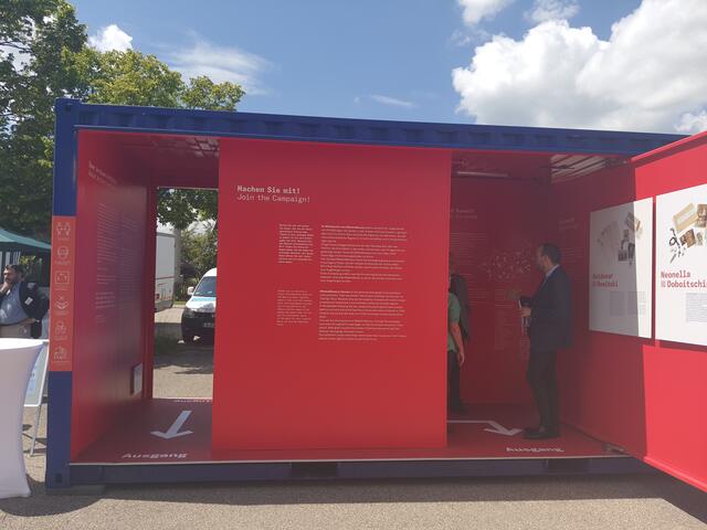 Wander-Ausstellung-Container "Open-Air"