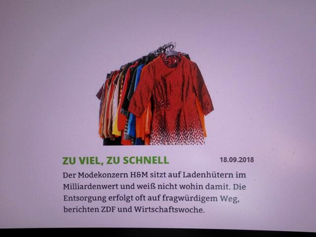 . . . Modekonzerne sitzen auf Ladenhütern im Milliardenwert und wissen nicht, wo sie z. B. diese Sachen lassen sollen . . .
