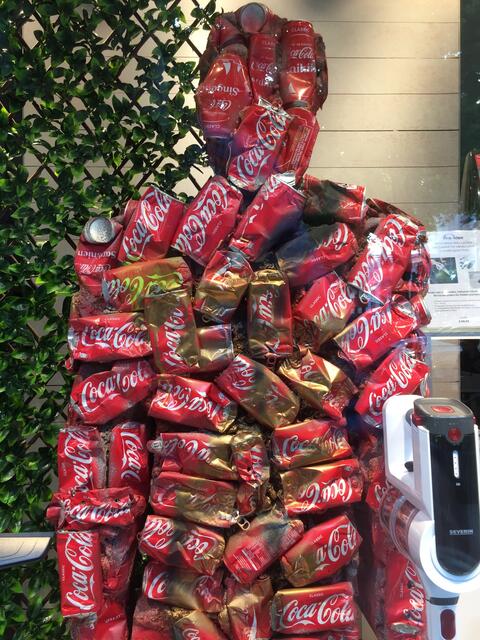 Andrei Krioukov – Zerquetschte Cola-Dosen für schlappe 8000 Euro