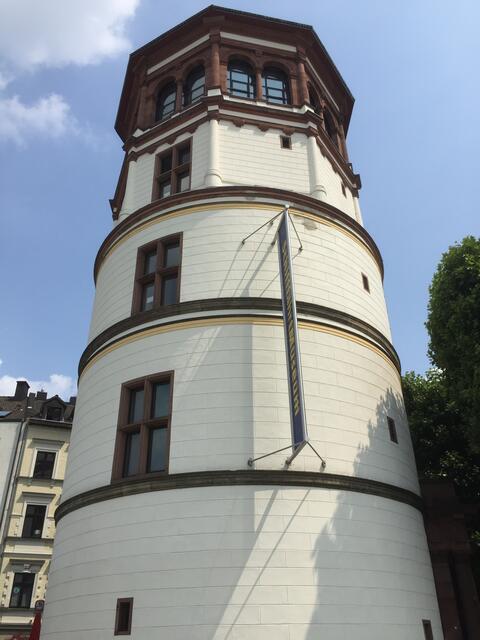 Schlossturm Burgplatz Düsseldorf