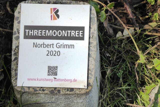Kunstweg des Kunstvereins Battenberg: Threemoontree - Norbert Grimm - 2020.