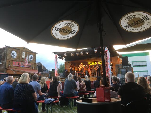 ... volle Power ...