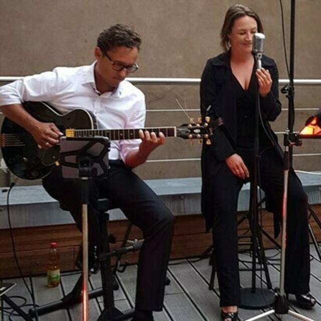 Nadja (Gesang) und Daniel Sommer (Gitarre) | Foto: © Bild: www.sommerpartner.de CC