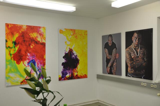 Kunstausstellung INSIDE OUT von Susanne Schumacher in Berlin, Tempelhofer Feld, Haus 104.