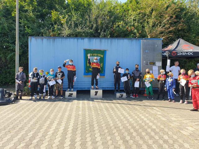 Siegerehrung K2 - Platz 1 Nevio Ilias Schulz, Platz 2 Marlon Harms
