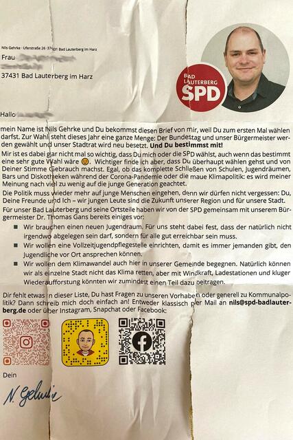Die zweifelhafte Wahlwerbung, die der Empfänger richtigerweise bereits in Altpapiertonne entsorgt hatte.