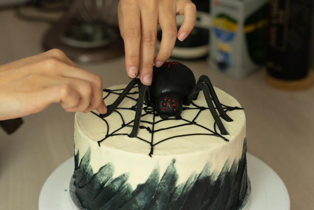 Vanessa Bärtles Halloween-Spinnentorte