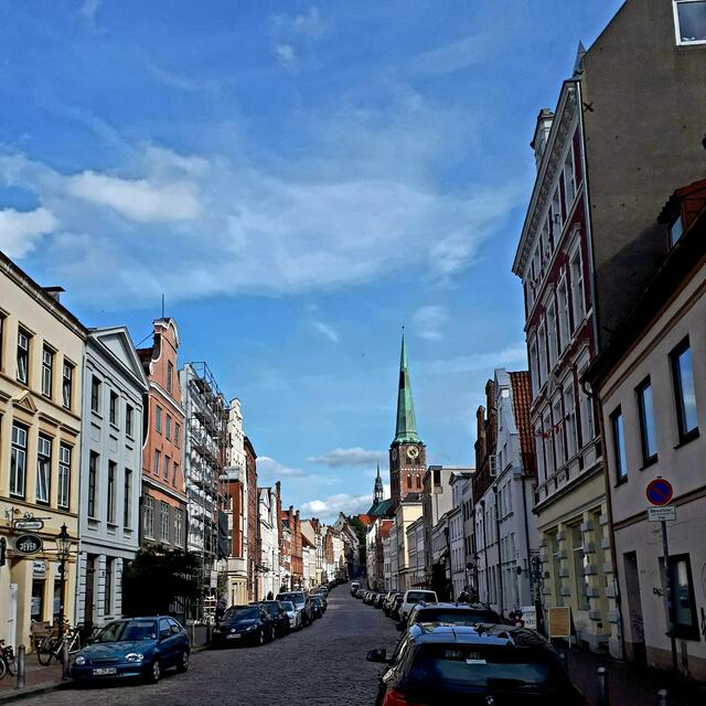 Durch die Engelsgrube geht es zurück in den Altstadtkern.