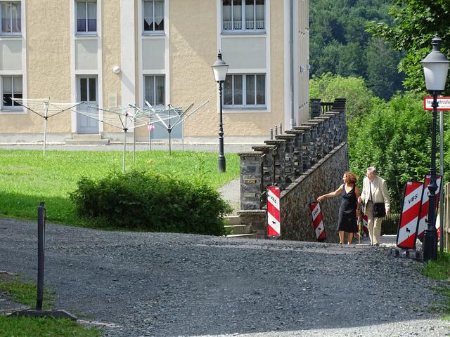 Aufstieg zum Oberen Schloss