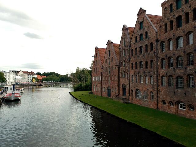 Historische Salzspeicher an der Obertrave
