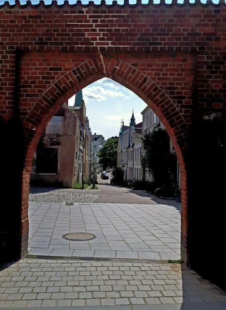 Tor am Museumsareal zur Stadt