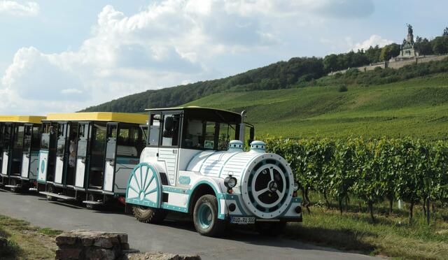 Unterwegs mit dem Winzerexpress in den Rüdesheimer Weinberge