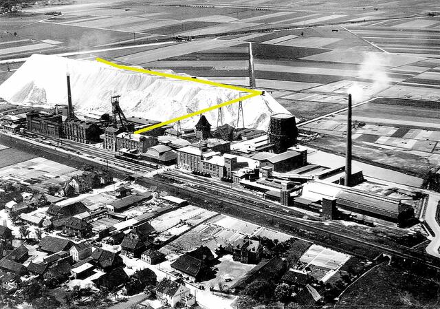 Luftbild vom Kaliwerk Friedrichshall in Sehnde im Jahr 1965.