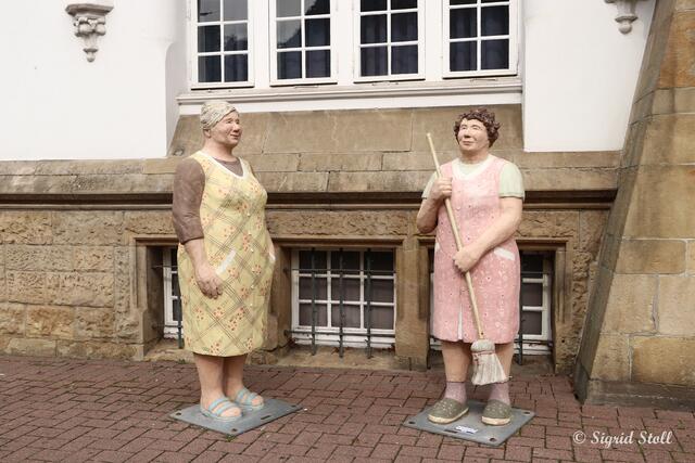 Die Putzfrauen vor dem Bomann Museum