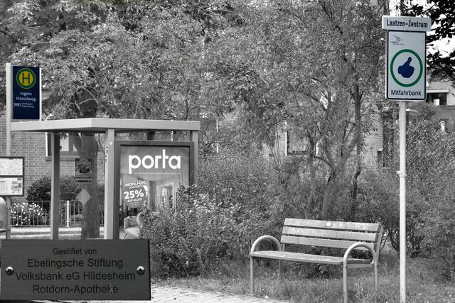 Laatzen - neu (fast neu)..Mitfahrgelegenheiten ins Herz unserer Gemeinde - davon gibt es seit zwei Wartebänke, eine in Ingeln und eine andere in Oesselse