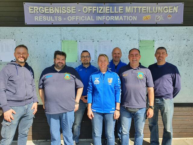 Die Dietesheimer Teilnehmer des ersten Teils der deutschen Meisterschaft. V.l.n.r.: Torsten Lodderstedt, Timo Zindel, Matthias Ricken, Peggy Wölk, Thomas Westerwald, Thomas Baier und Winfried Mützel.