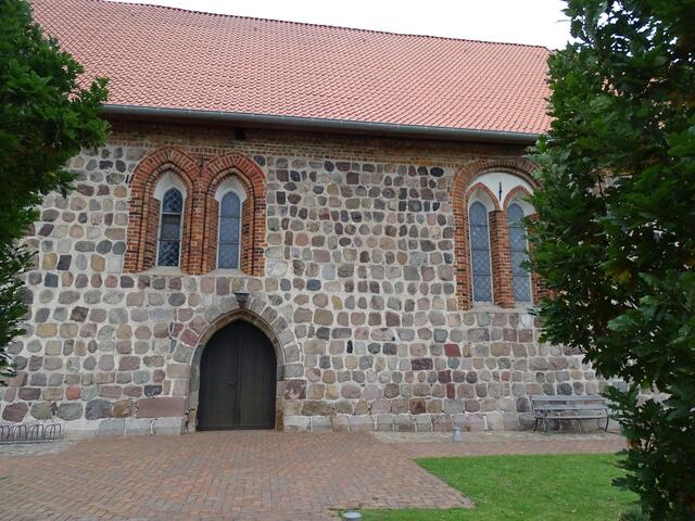 Feldsteinkirche in Sterley, 2. Viertel des 13. Jahrhunderts