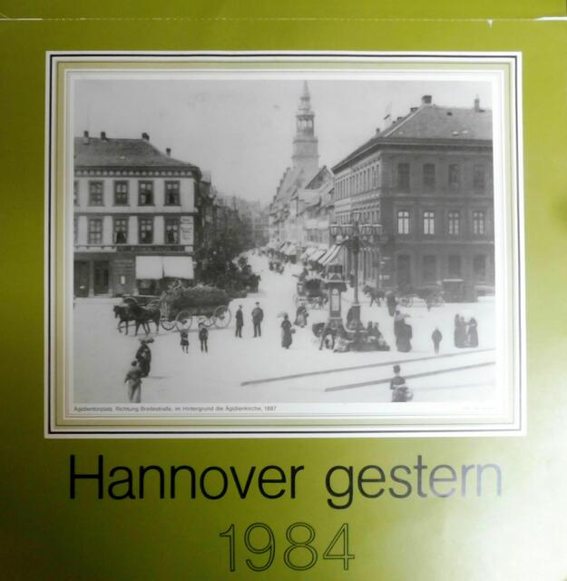 Aegidientorplatz in Richtung Breite Straße und Aegidienkirche, 1887.