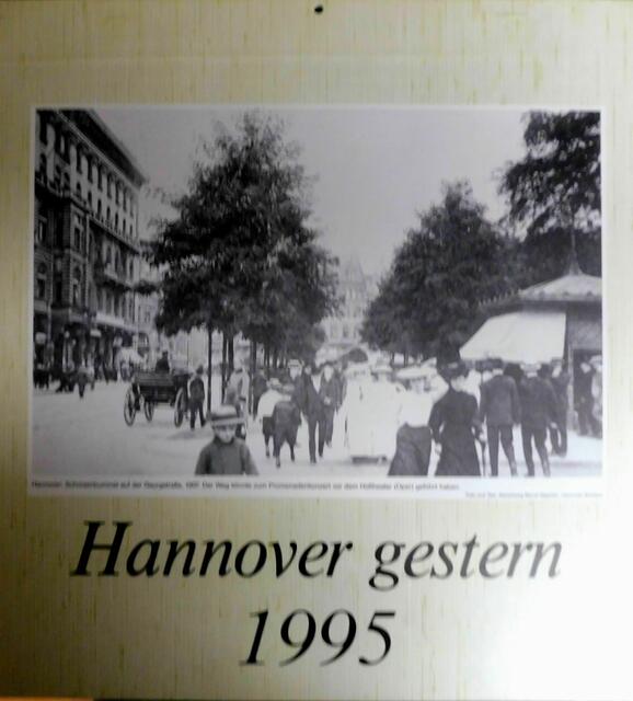 Schorsenbummel auf der Georgstraße, immer sonntags, um 1905.