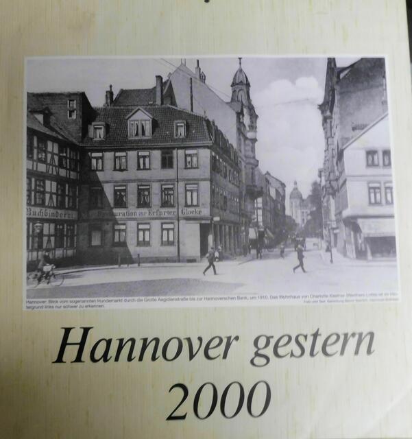 Hundemarkt nahe Aegidientorplatz und Georgsplatz, um 1910.