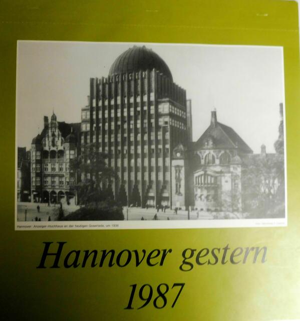 Anzeigerhochhaus mit Goseriedebad, um 1936.