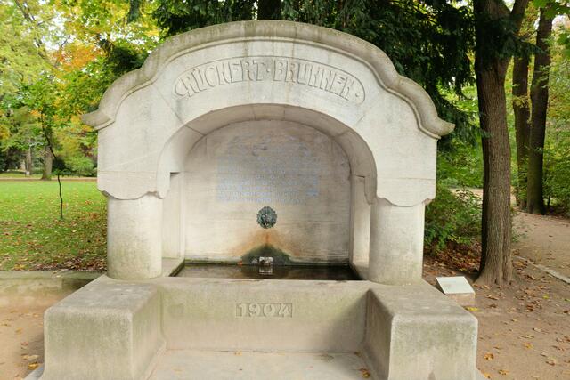 Rückert-Brunnen