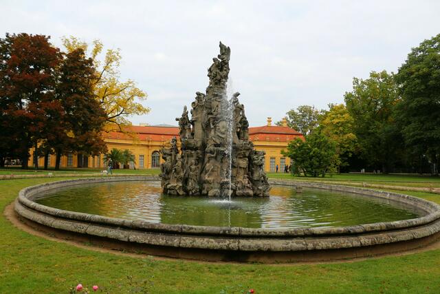 Hugenottenbrunnen mit Wasserspiel