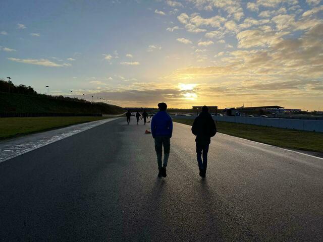 Auf in Richtung Sonnenaufgang - der Sonne entgegen