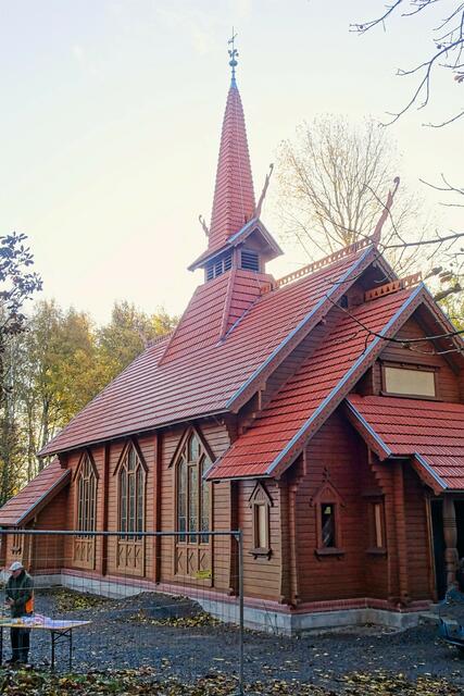 noch ist es eine Baustelle - die Stabkirche Stiege