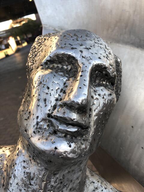 Bahnhof Benrath Vorplatz