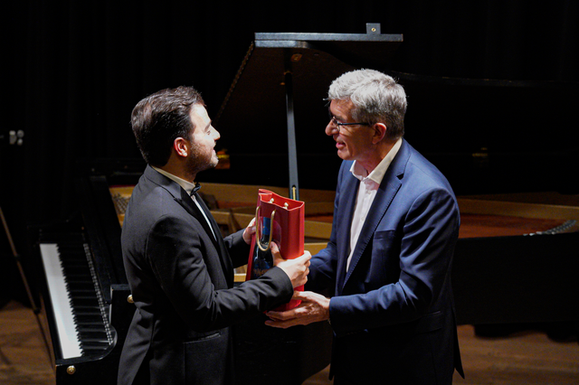 Klavierabend mit Burak Çebi im Friedberger Divano