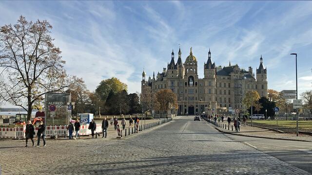 Schlossansicht aus Richtung der Schlossstraße. Foto: Helmut Kuzina