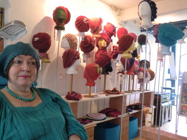 Gabriela Graf-Braune in ihrem Atelier "Walk in Beauty"