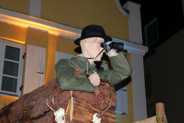 ,,Ali auf Beobachtungsposten!"