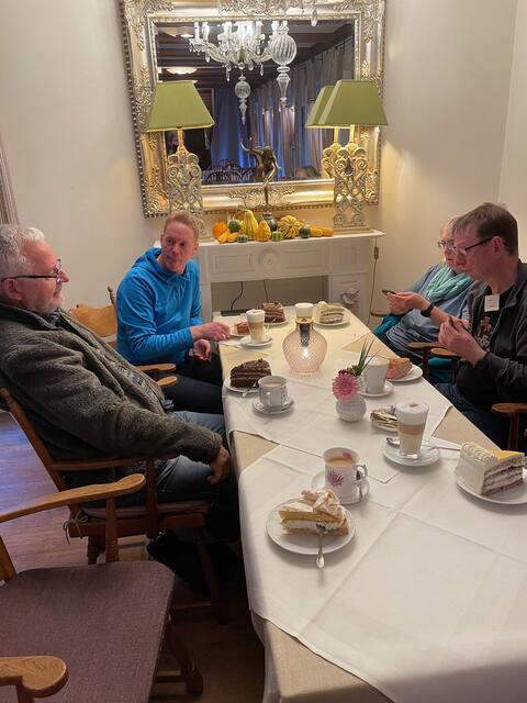 Dazwischen gab es immer wieder den leckeren Kuchen