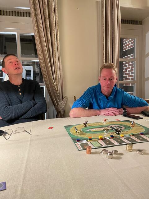 René erklärt ein Spiel....! Royal Turf