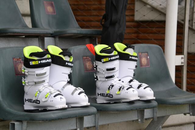 Am 13.11.2021 fand nach einem Jahr erstmals wieder die Skibörse statt, auf der man gebrauchte Skiausrüstung kaufen und verkaufen konnte.