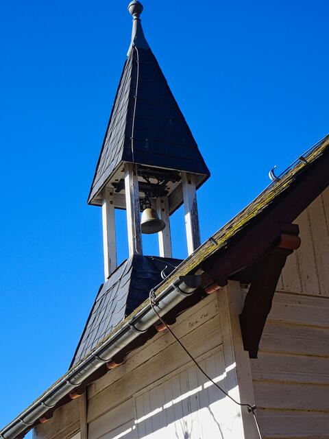 Turm der Köthener Hütte mit der Glocke