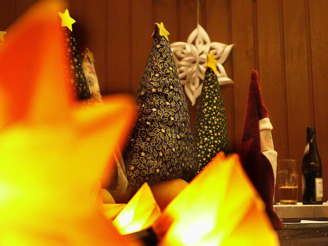 Weihnachtsdeko beim St. Bernwardbasar 2006