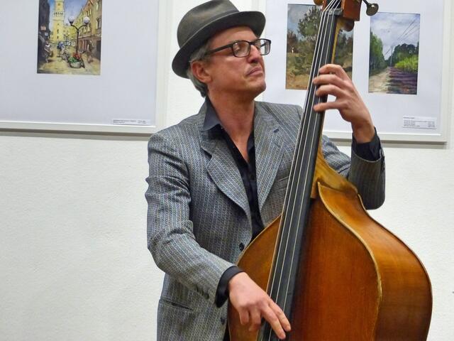Mr Bassman Carmelo Leotta