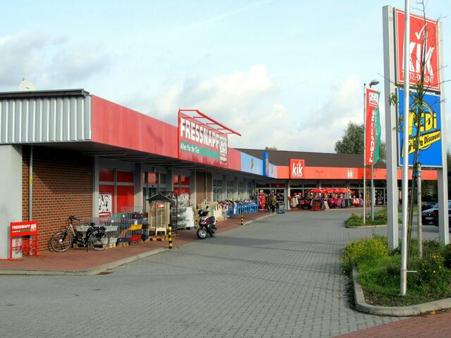 Bild 9g - Bebauung des Zuckerfabrikgeländes an der Bach - und Achardstraße zwischen 1990 und 2005.