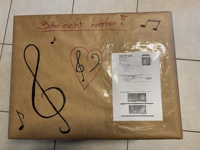 Das Paket geht auf die Reise...