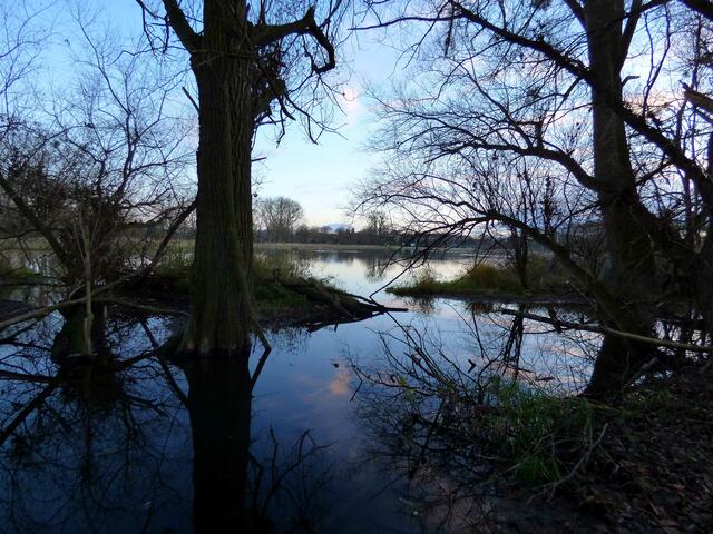 Da haben sie diesen See geschaffen