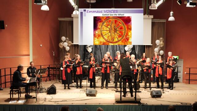 Gospelchor "EmmausVoices" unter Leitung von Sabine Siebels